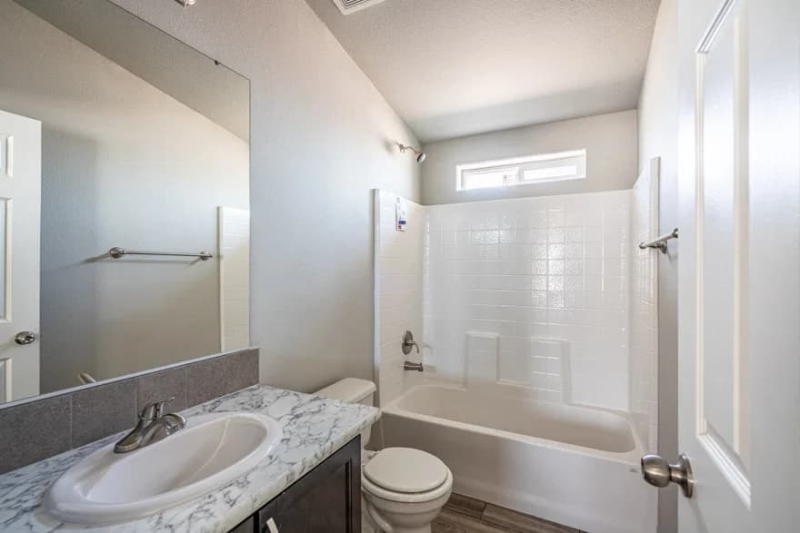 Mountain ridge 28643b bathroom, interior, and hero home features