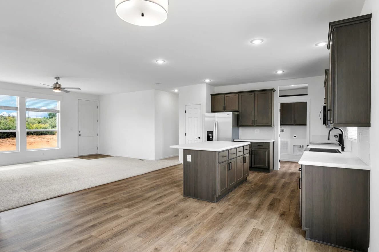 Limited series 28523a kitchen home features