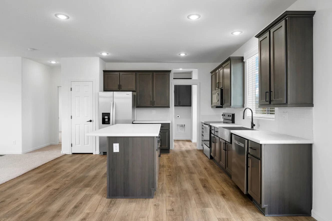 Limited series 28523a kitchen home features