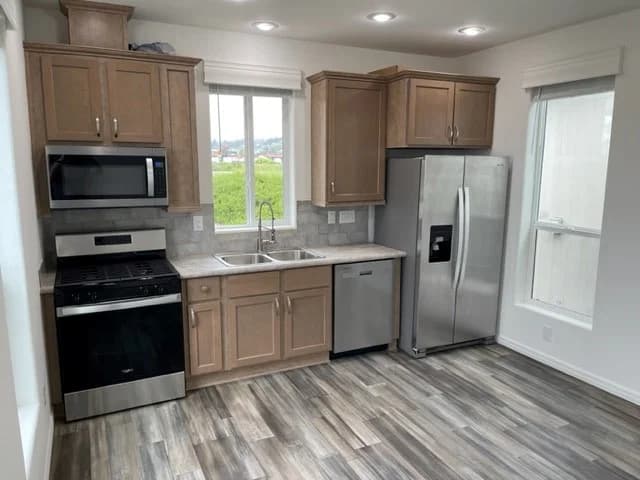 Adu 14361a interior, kitchen, and hero home features